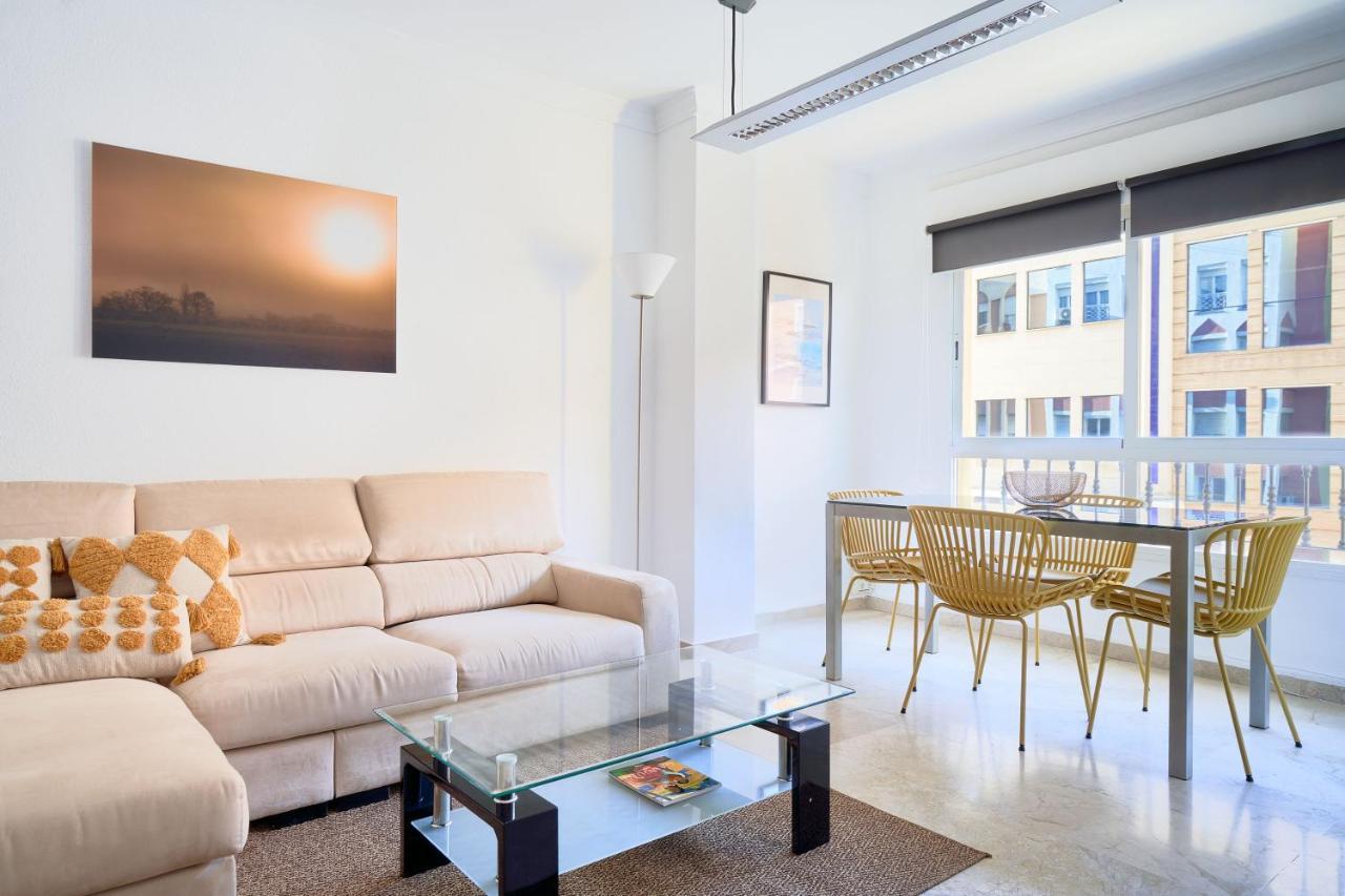 Apartamento 3 Dormitorios Centrico - Parking Incluido Málaga Eksteriør billede