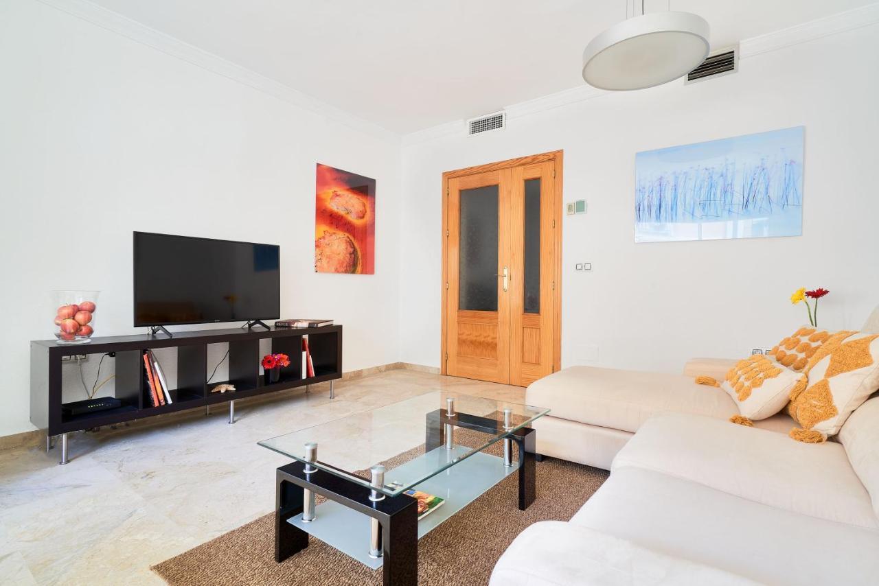 Apartamento 3 Dormitorios Centrico - Parking Incluido Málaga Eksteriør billede